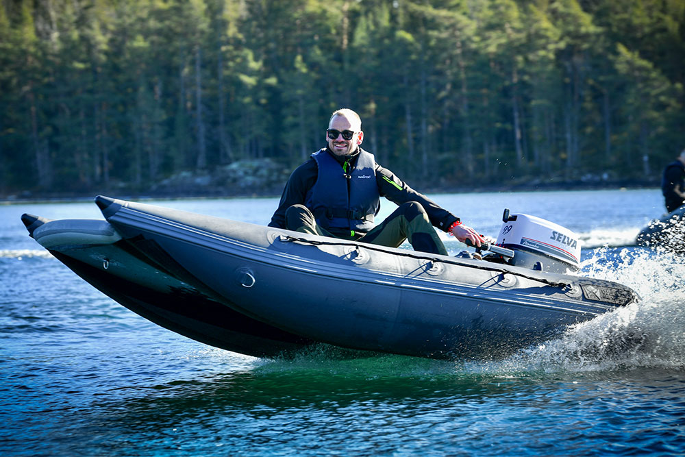 ws-c38_a gummibåt planing katamaranskrov faq